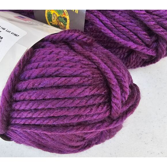 3 Skeins LION BRAND HOMESPUN Portland Wine New YARN Crochet Knit DIY Scarf GIFT - Picture 4 of 5